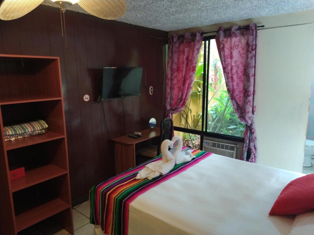 Hotel Antiguo Antiguo Cuscatlán Kültér fotó