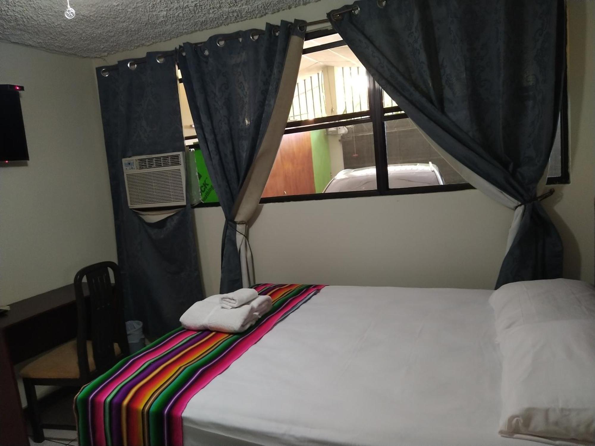 Hotel Antiguo Antiguo Cuscatlán Szoba fotó