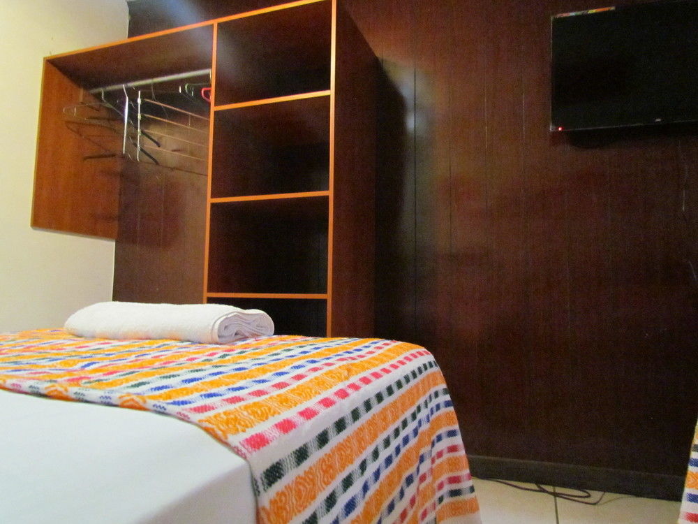 Hotel Antiguo Antiguo Cuscatlán Kültér fotó